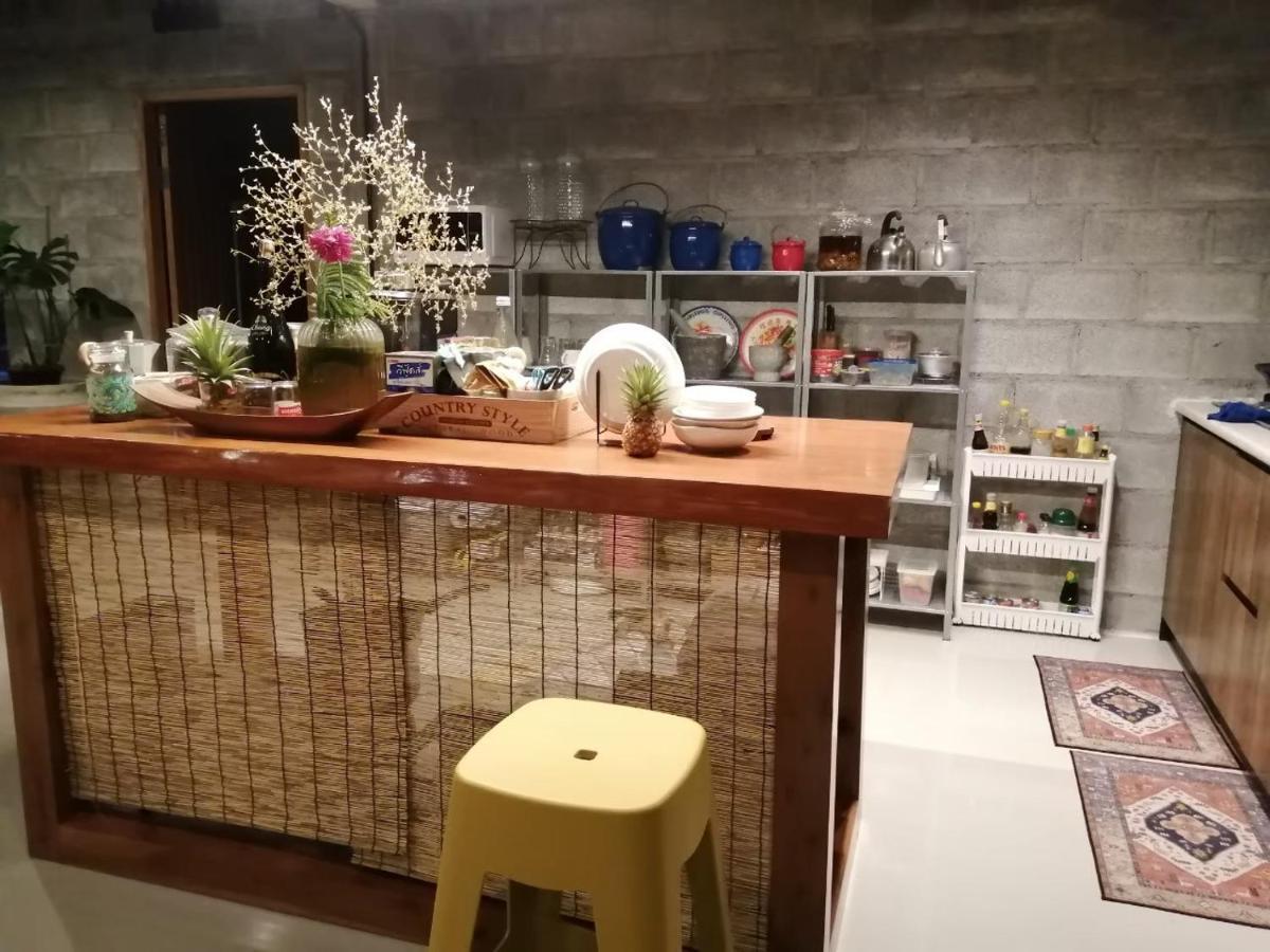 Apartamento The Box Promkiri Nakhon Si Thammarat Exterior foto
