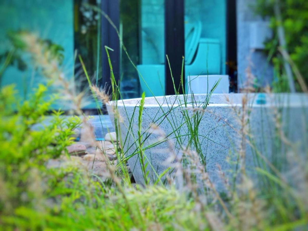 Apartamento The Box Promkiri Nakhon Si Thammarat Exterior foto