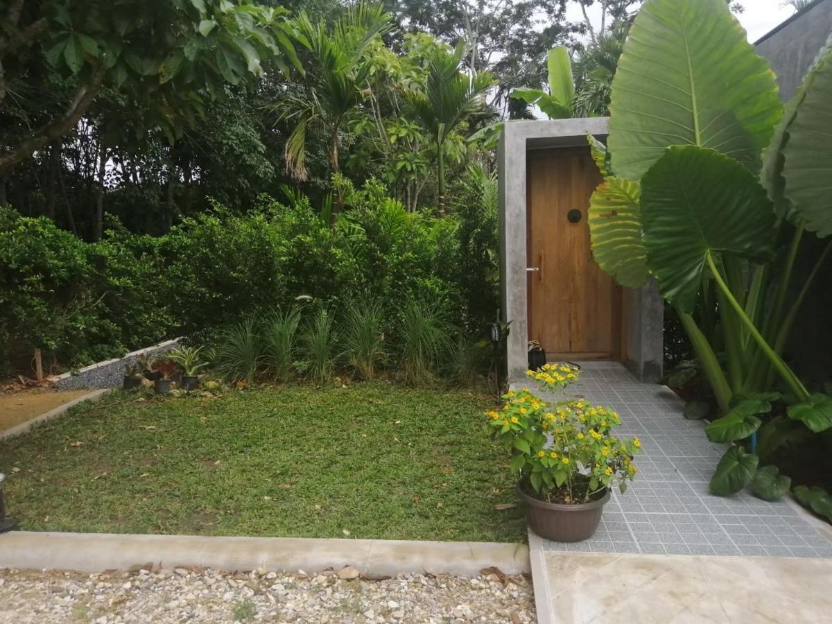 Apartamento The Box Promkiri Nakhon Si Thammarat Exterior foto