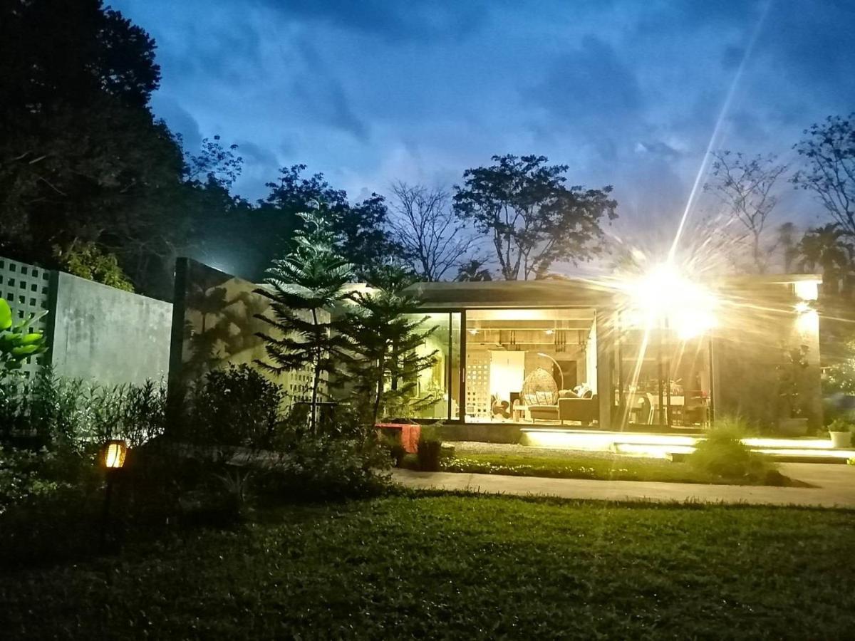 Apartamento The Box Promkiri Nakhon Si Thammarat Exterior foto