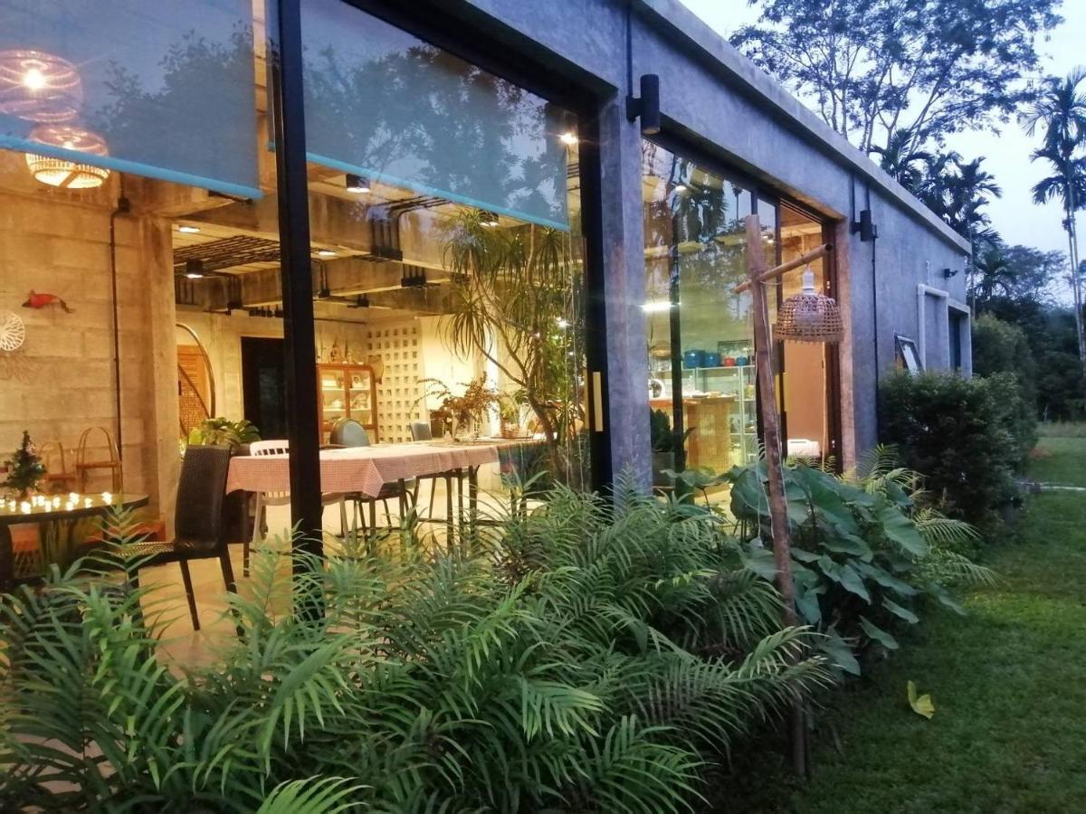 Apartamento The Box Promkiri Nakhon Si Thammarat Exterior foto