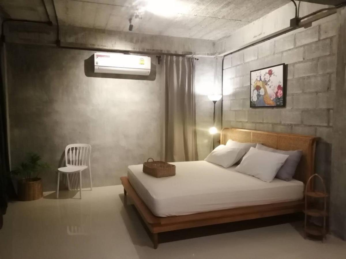 Apartamento The Box Promkiri Nakhon Si Thammarat Exterior foto