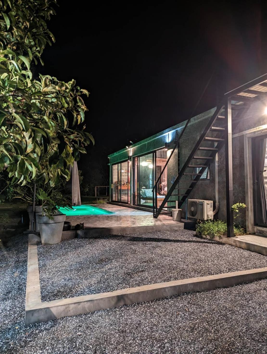 Apartamento The Box Promkiri Nakhon Si Thammarat Exterior foto